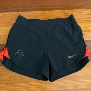 Nike Dri-FIT Run Division Tempo Luxe Running Shorts